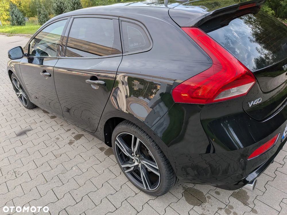 Volvo V40 D3 R-Design Summum - 10