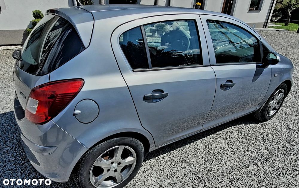 Opel Corsa - 7