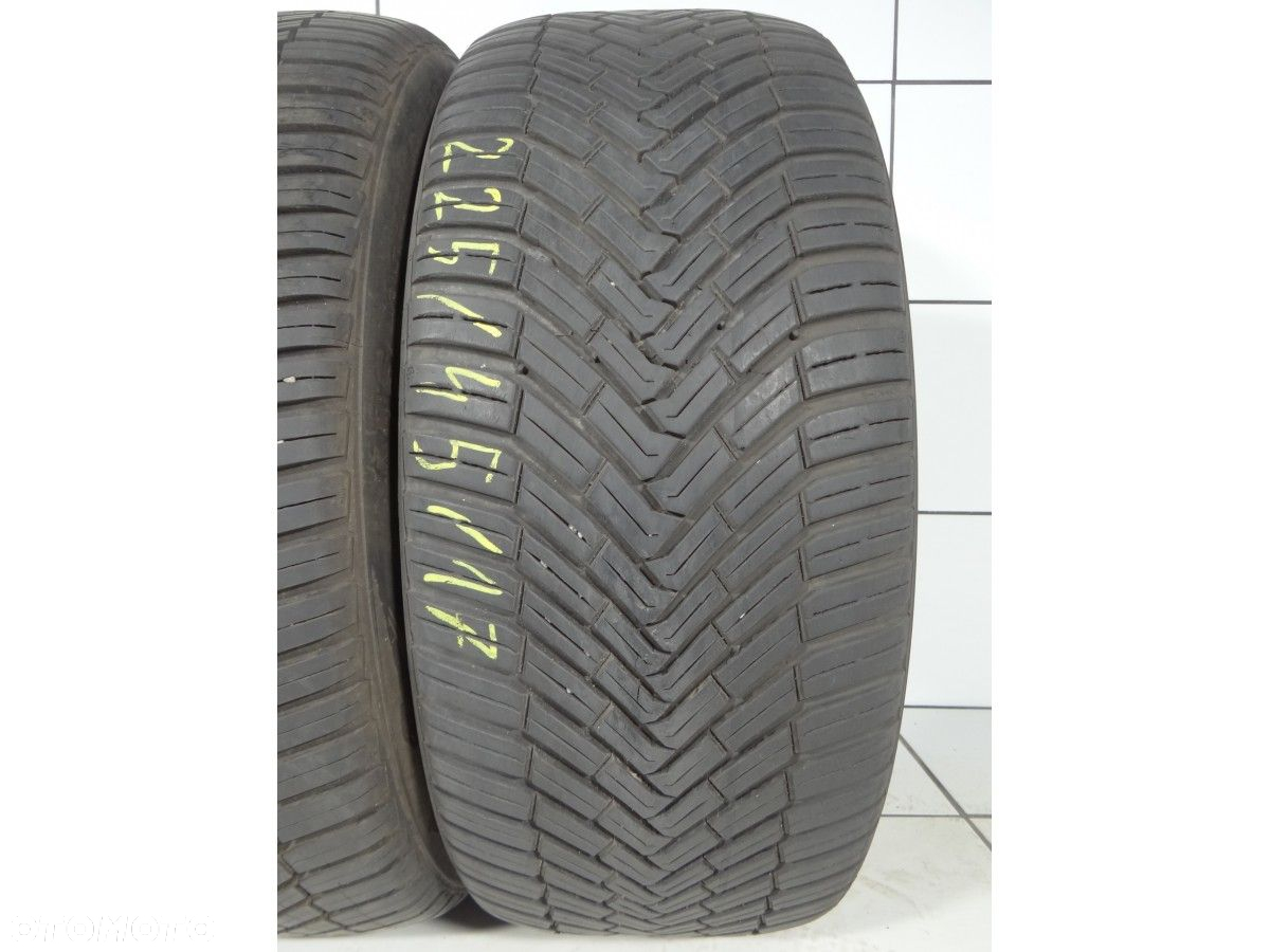 Opony całoroczne 225/45R17 94V Continental - 2