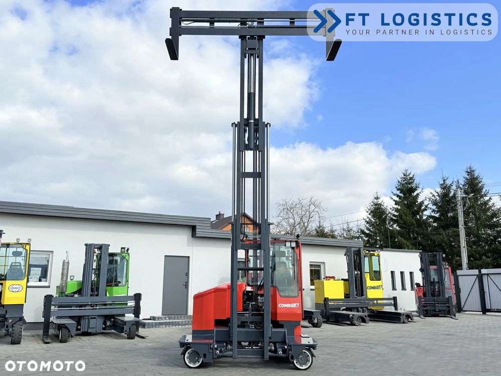 Combilift WÓZEK CZTEROKIERUNKOWY - WIELOKIERUNKOWY | COMBILIFT C3000ET | TYLKO 362 MOTOGODZINY! | ELEKTRYCZNY | TRIPLEX 5940MM | SZEROKI POZYCJONER WIDEŁ 3350MM | WOLNY SKOK | STAN IDEALNY | Szeroka oferta wózków czterokierunkowych i bocznych, dopasowanych do różnorodnych potrzeb i zastosowań - 36
