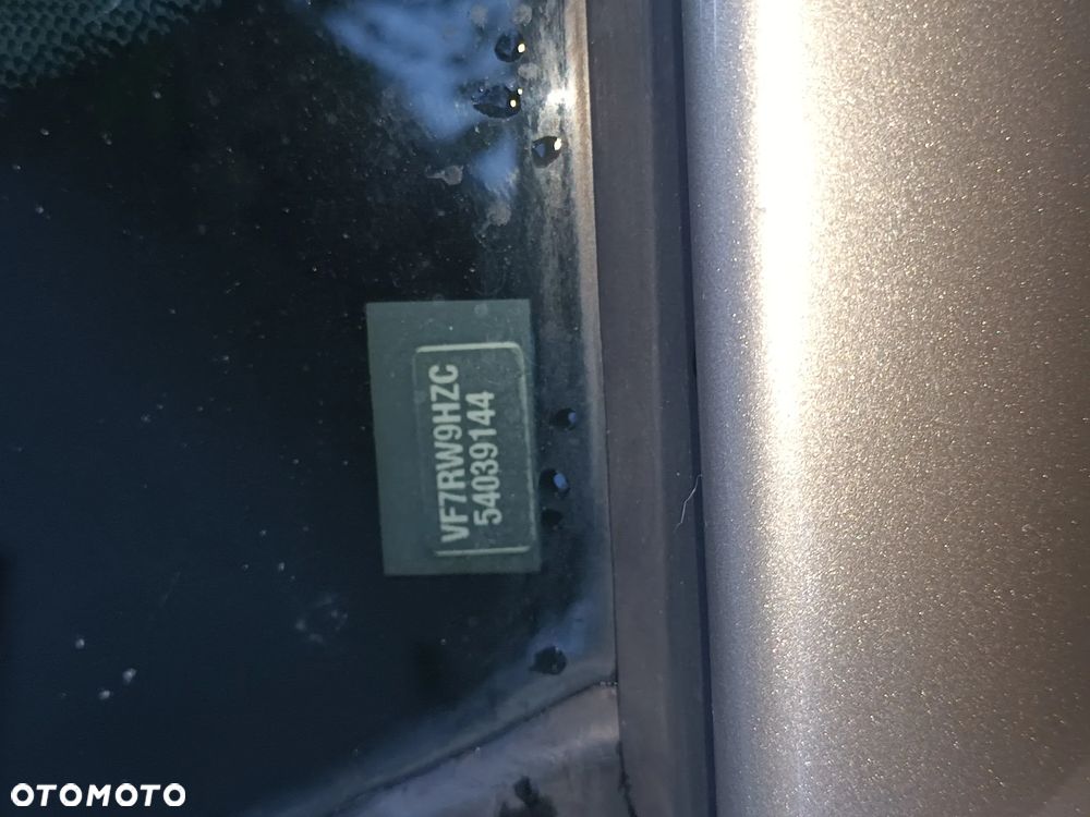 Citroën C5 1.6 HDi Attraction - 16