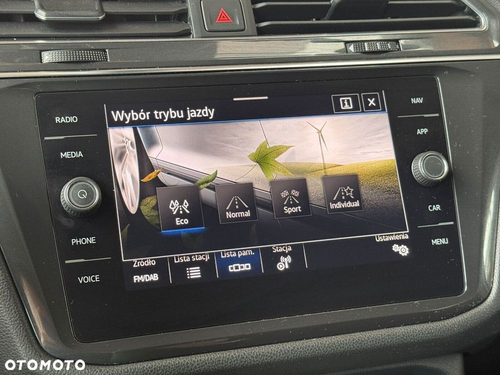 Volkswagen Tiguan - 27