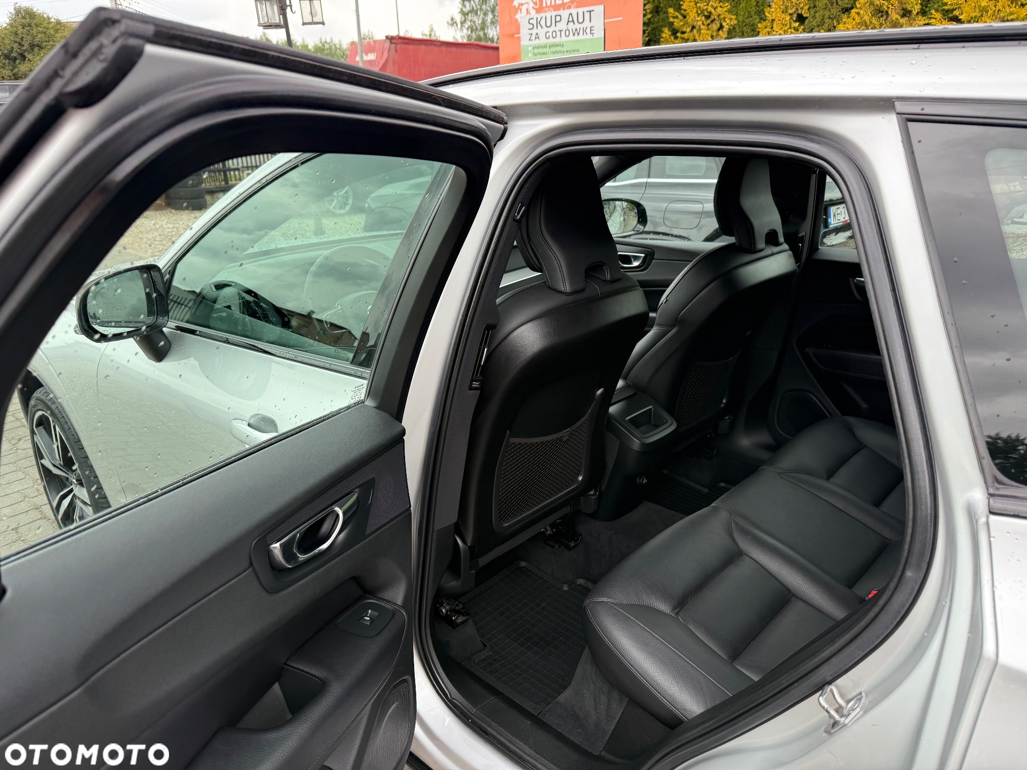 Volvo XC 60 T6 AWD R-Design - 18