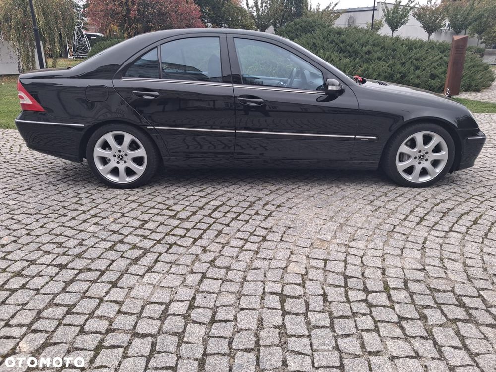 Mercedes-Benz Klasa C - 22