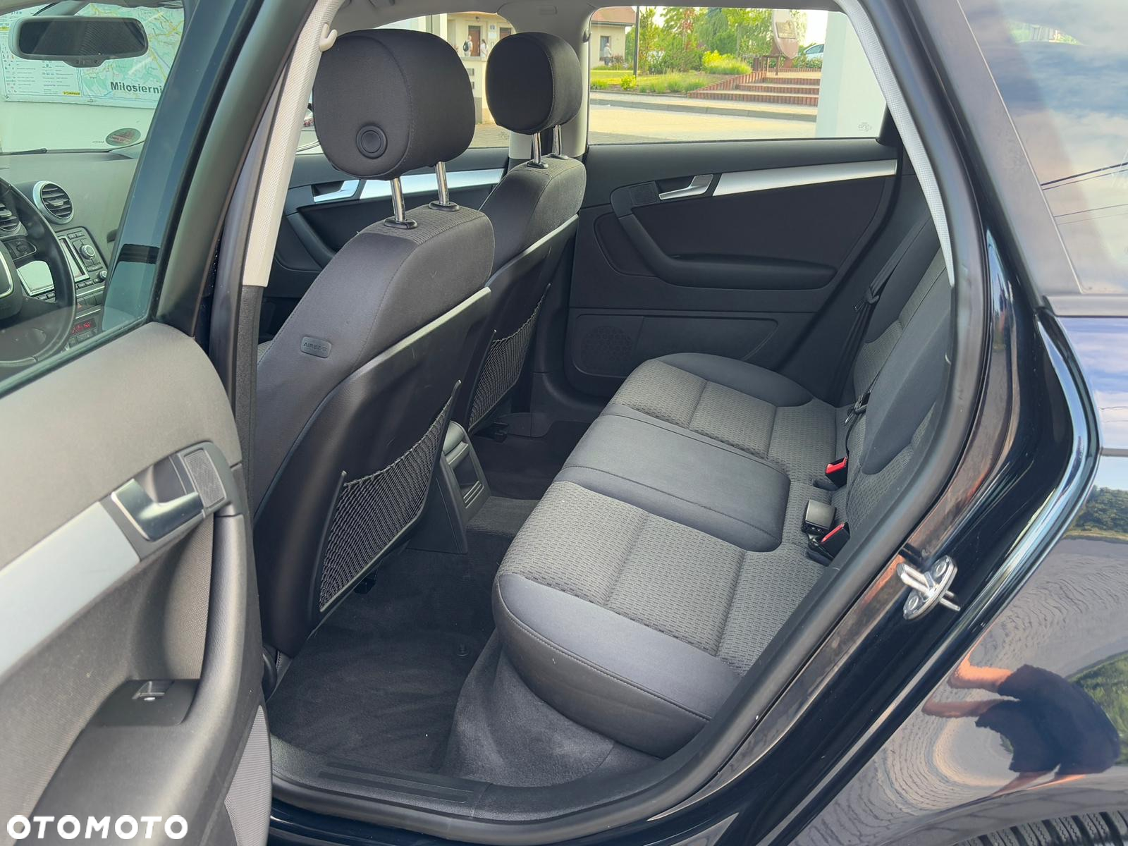 Audi A3 2.0 TDI Sportback DPF (DSG) S tronic Attraction - 11