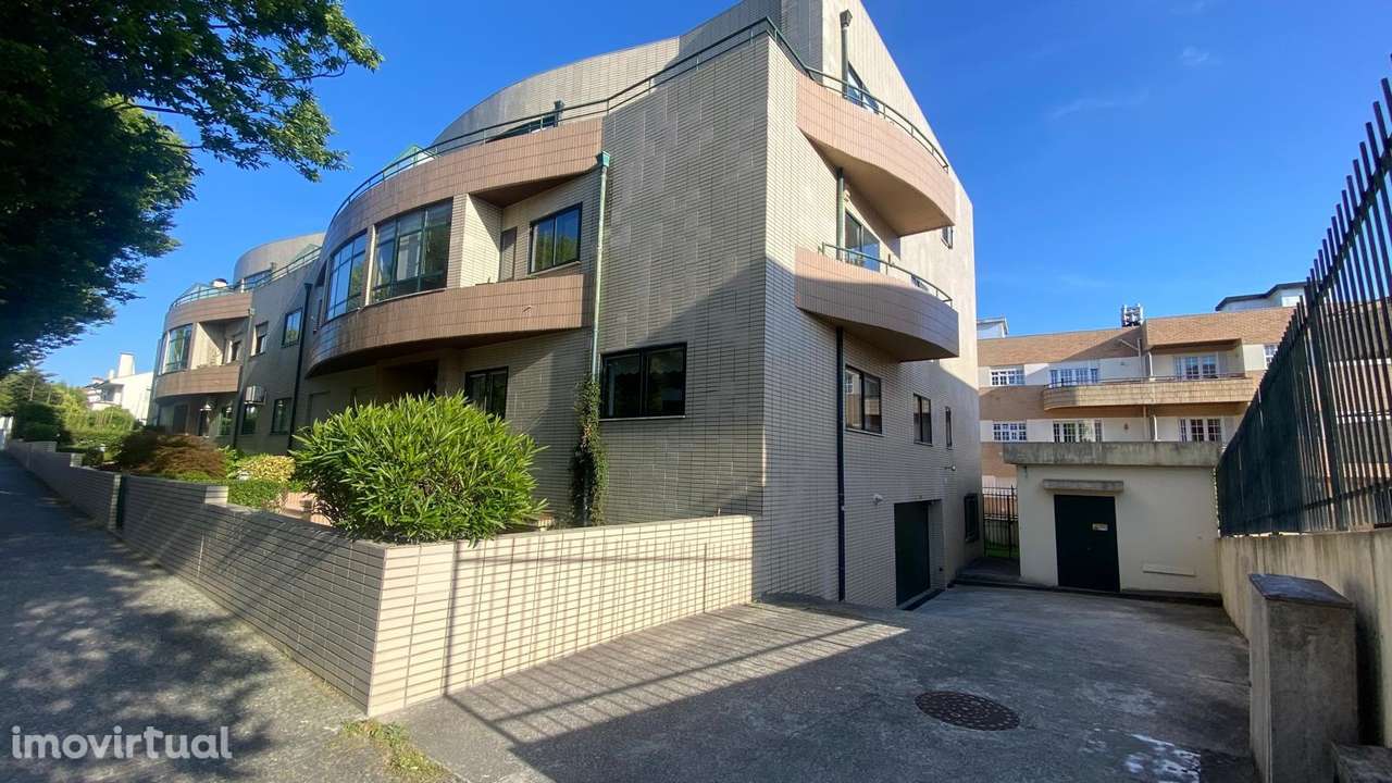 ARRENDADO! Apartamento T1 com Garagem na Avª de Francelos, Valadares - Grande imagem: 3/7