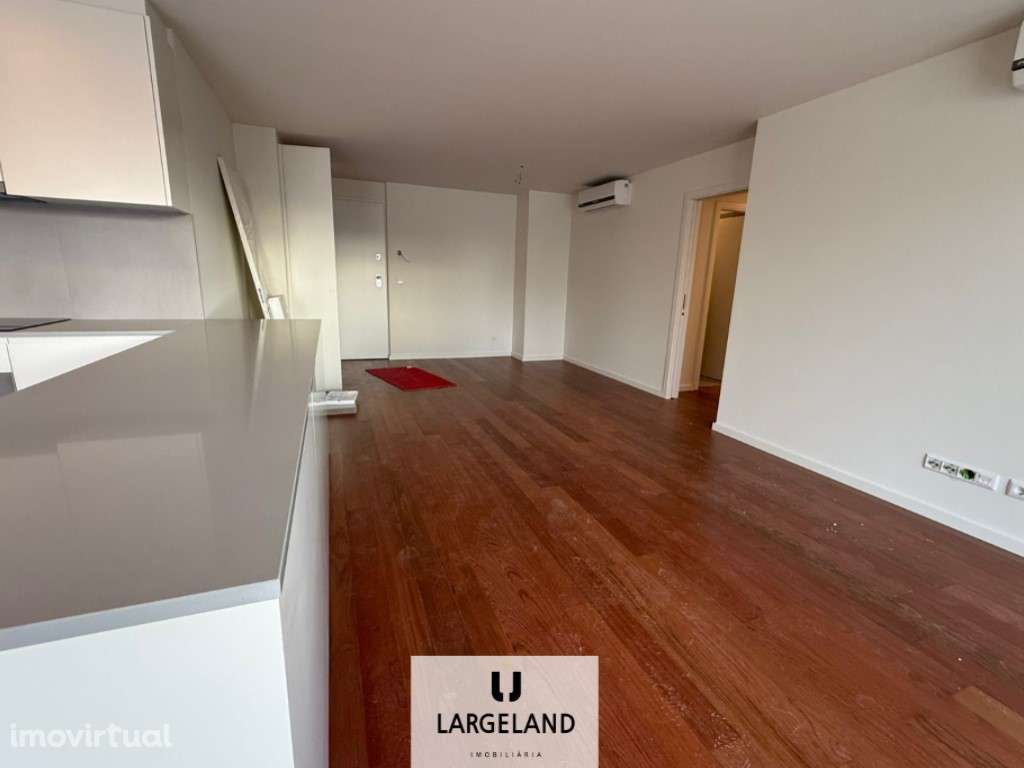 Apartamento T2 à venda Avenida Lourenço Peixinho com terraço - Grande imagem: 4/15