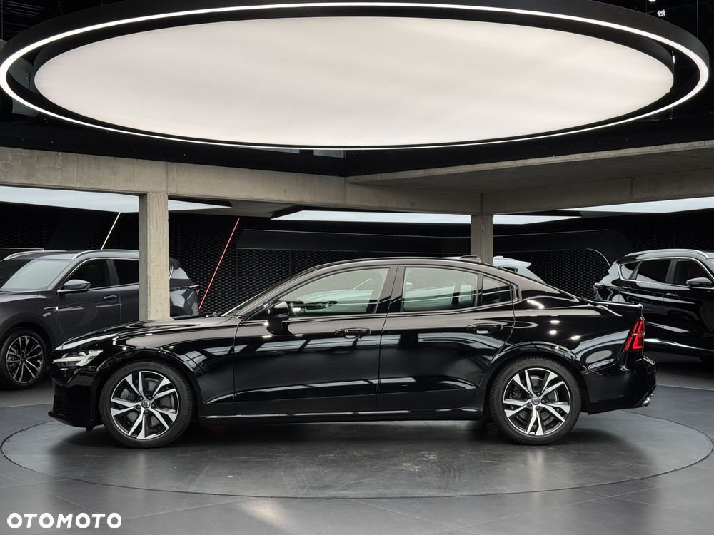 Volvo S60 T5 R-Design - 3