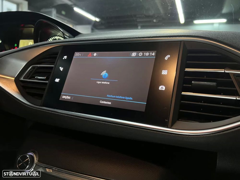 Peugeot 308 1.2 PureTech Style - 21