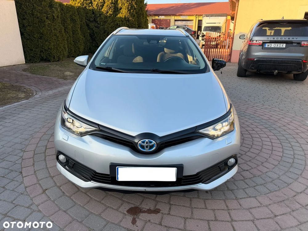 Toyota Auris Hybrid 135 Prestige - 16