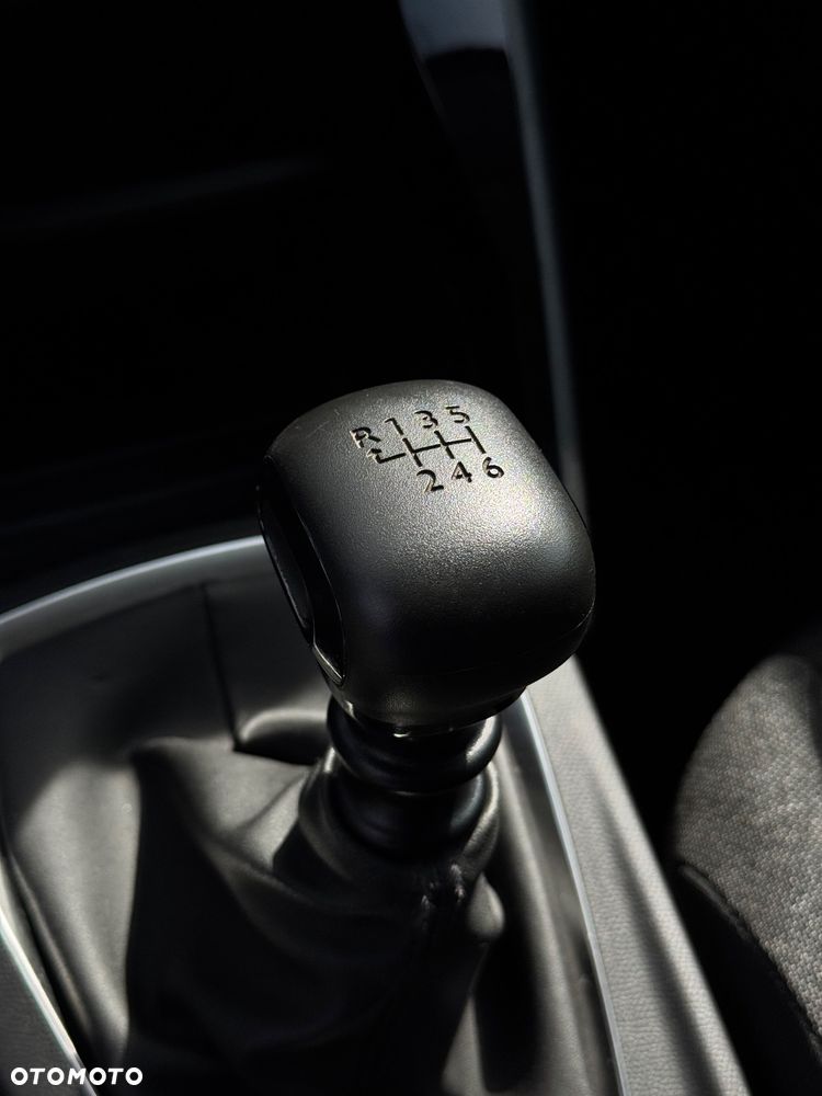 Peugeot 208 1.5 BlueHDi Allure S&S - 13