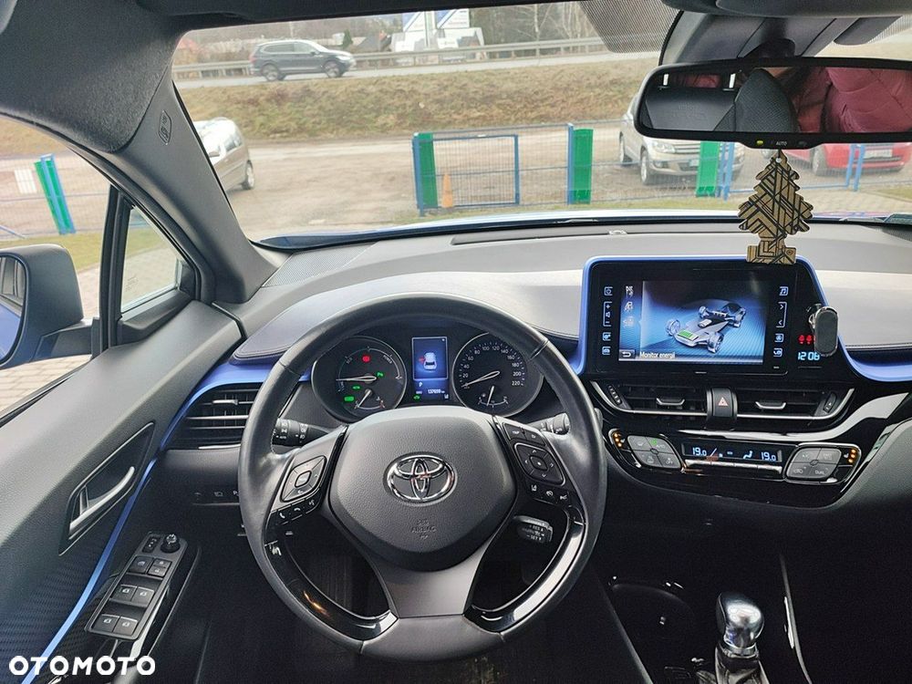Toyota C-HR - 12
