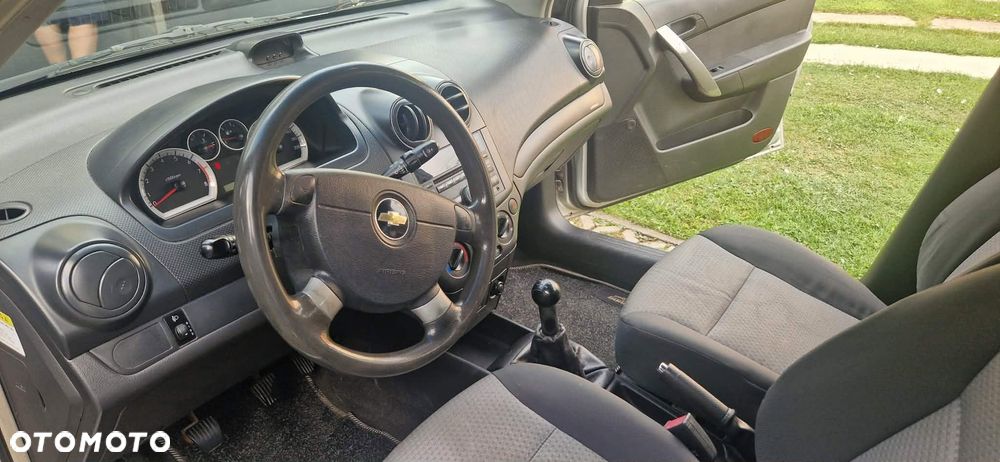 Chevrolet Aveo - 13