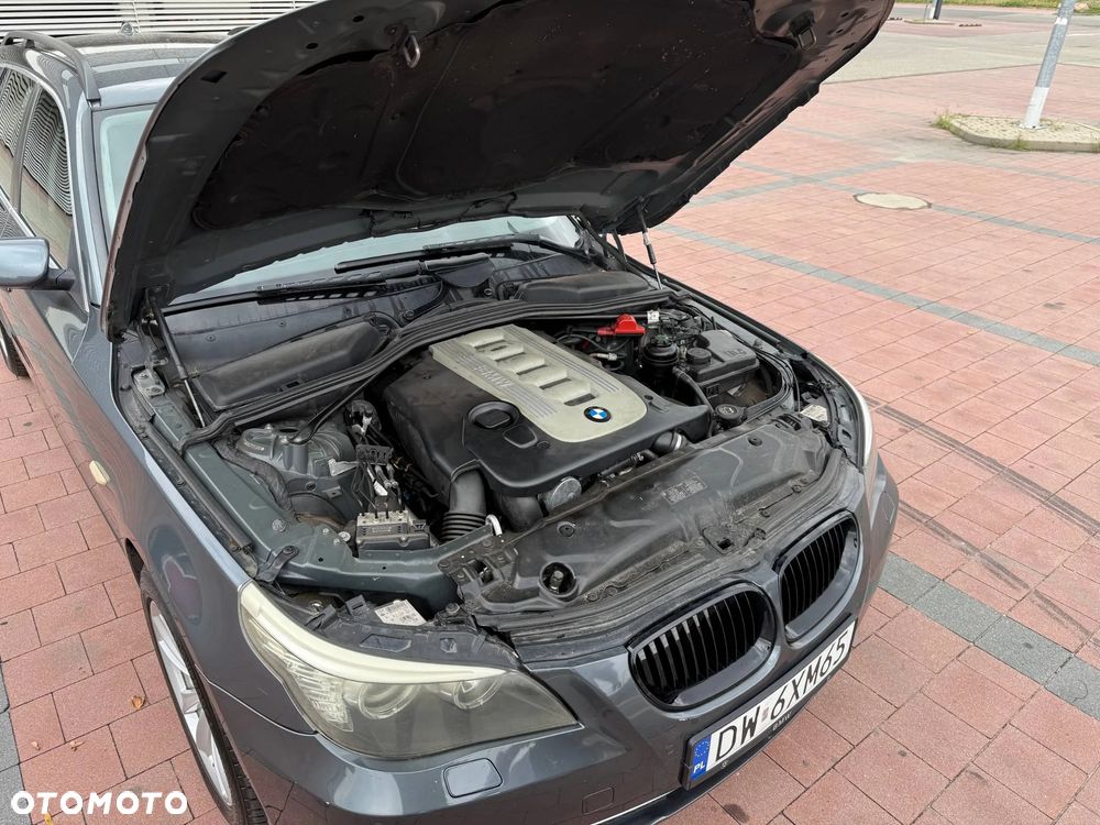 BMW Seria 5 525d xDrive - 5
