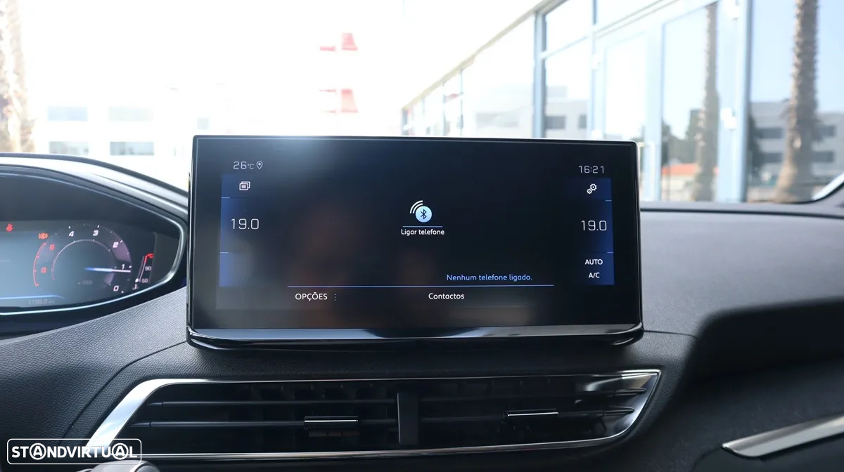 Peugeot 5008 1.5 BlueHDi Allure Pack EAT8 - 32