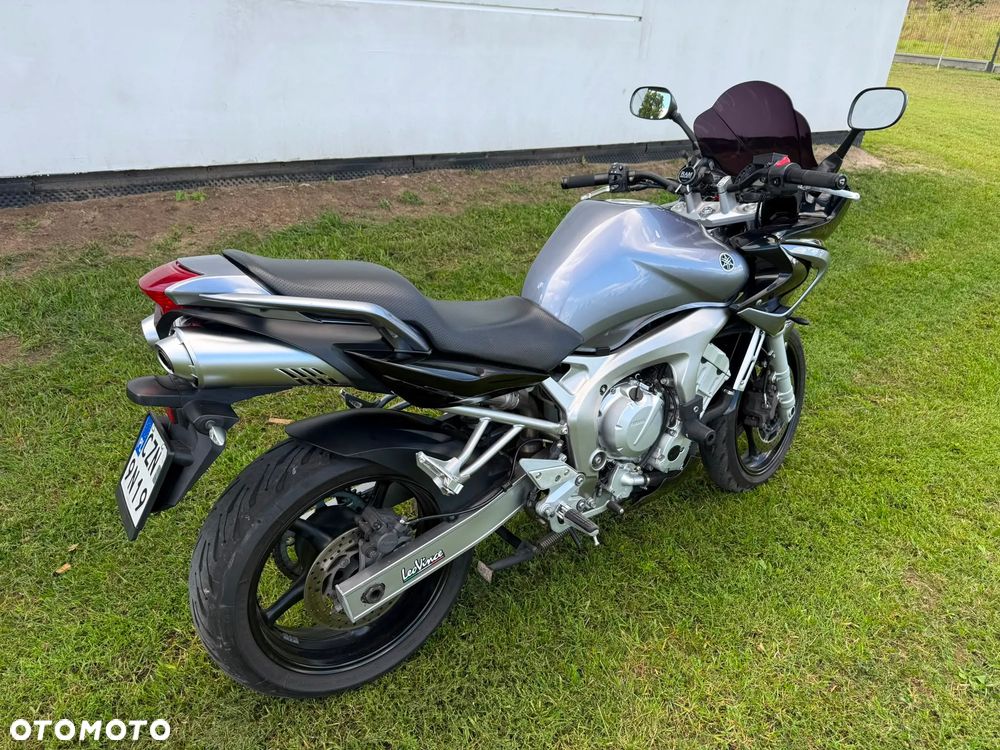 Yamaha FZ6 - 18