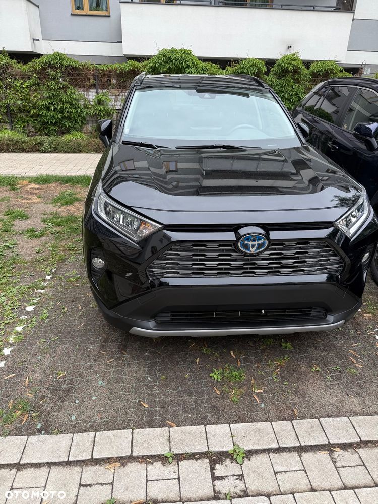 Toyota RAV4 - 1