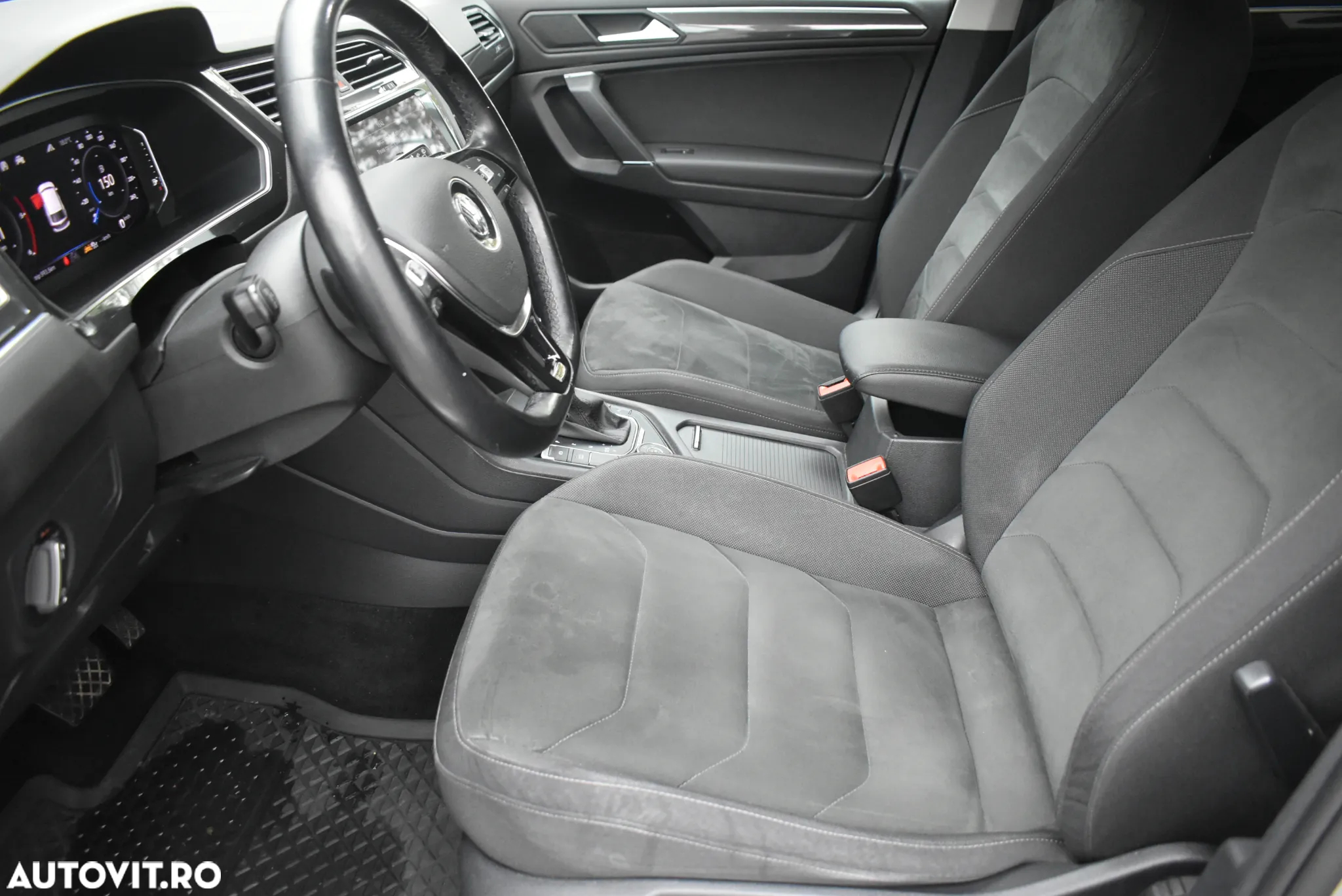 Volkswagen Tiguan - 14