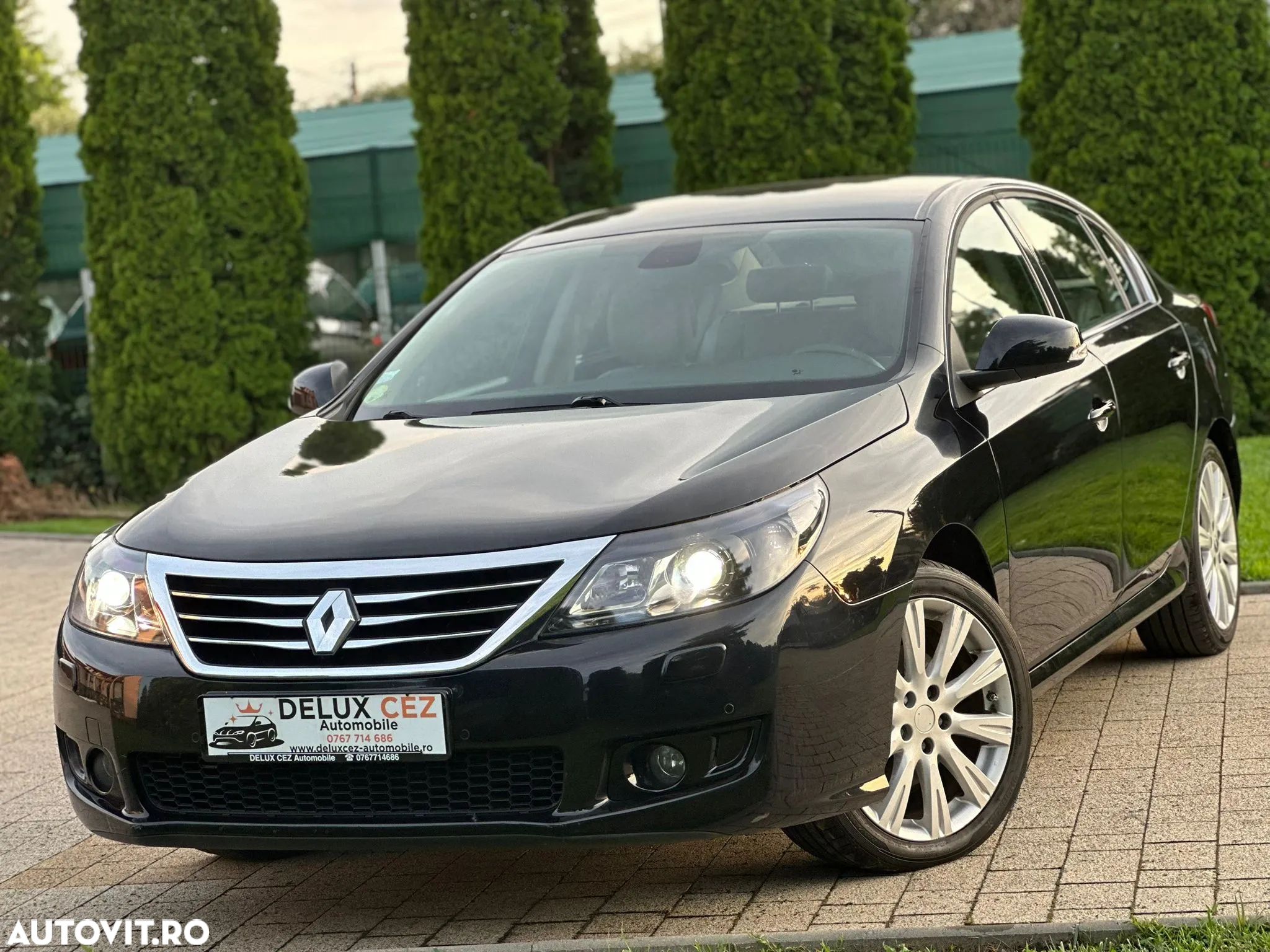 Renault Latitude 2.0 dCi Initiale Aut. - 1