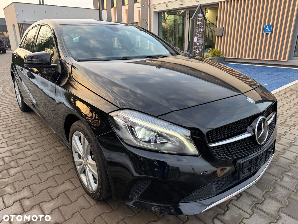 Mercedes-Benz Klasa A 180 7G-DCT AMG Line - 1
