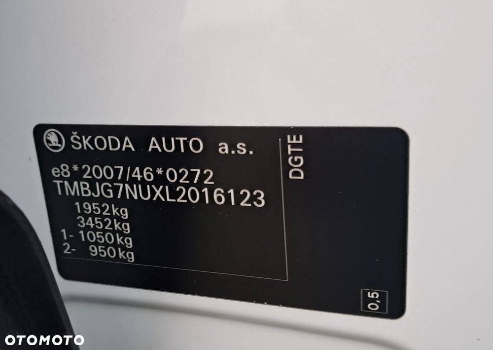 Skoda Karoq 1.6 TDI SCR DSG Style - 22