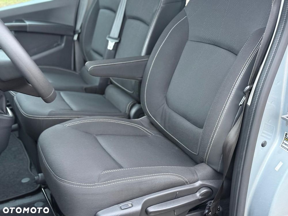 Renault Trafic 2.0 dCi EDC - 19