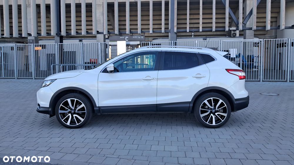 Nissan Qashqai 1.6 DCi Tekna+ - 1