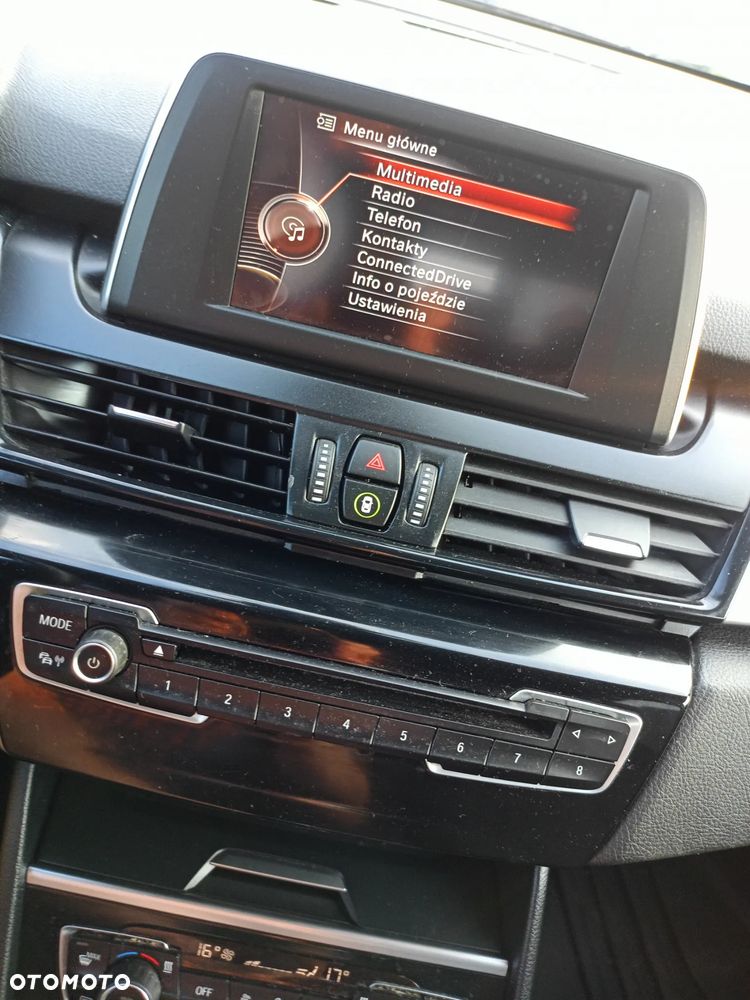 BMW Seria 2 218i - 14