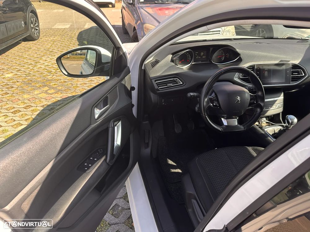 Peugeot 308 SW 1.5 BlueHDi Business Line - 23