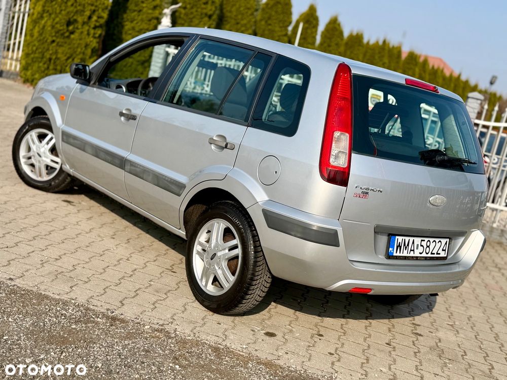 Ford Fusion 1.4 Elegance - 19