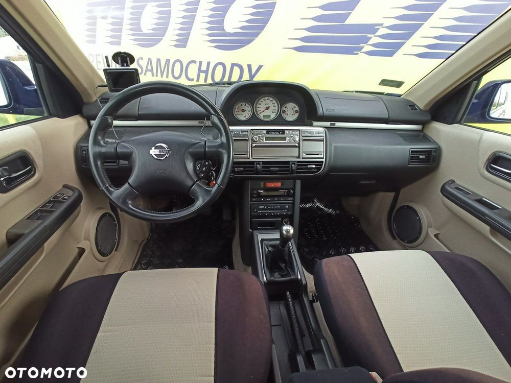 Nissan X-Trail 2.0 4x4 Comfort - 16
