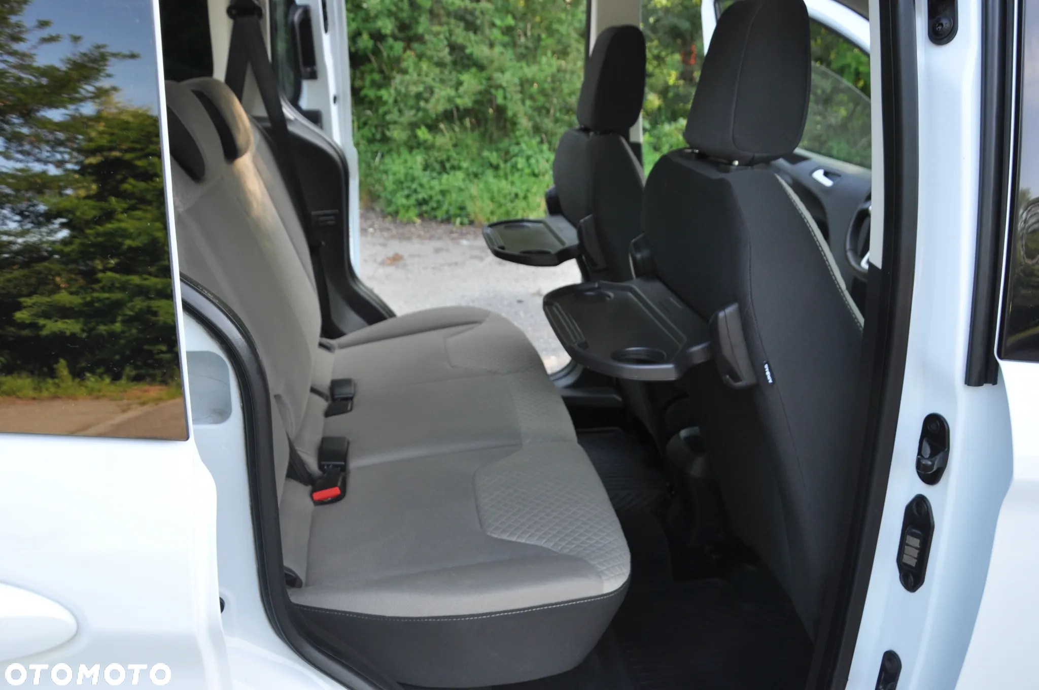Ford Tourneo Courier - 34