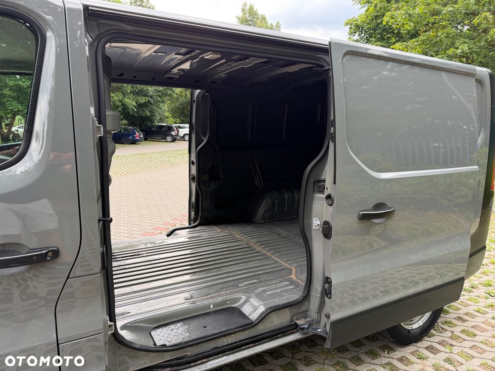 Renault Trafic - 14
