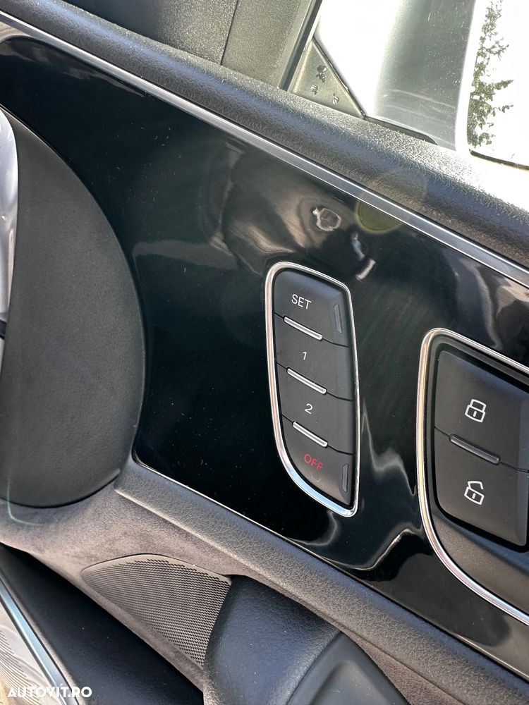 Audi A6 Avant 2.0 TDI Ultra S tronic - 24