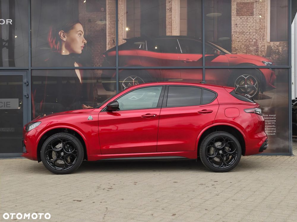Alfa Romeo Stelvio - 4