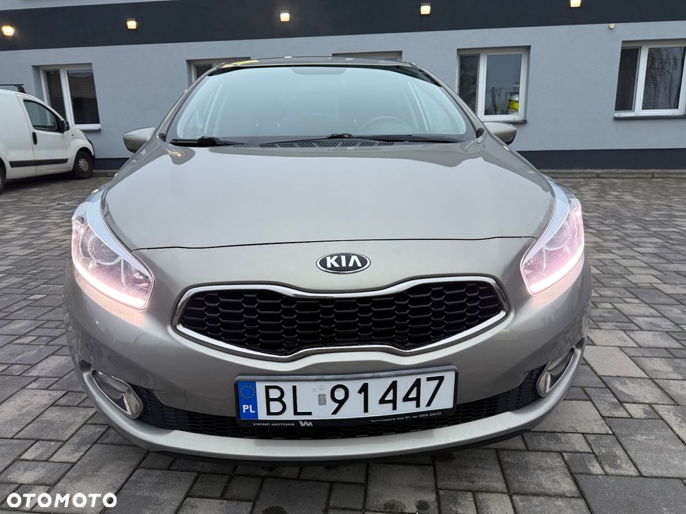 Kia Ceed 1.4 L - 5