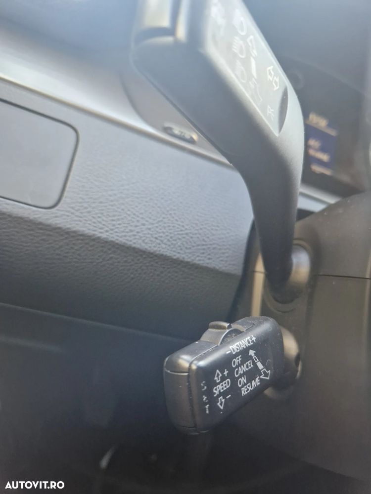 Volkswagen Passat 2.0 TDI BlueMotion Tehnology Comfortline - 11