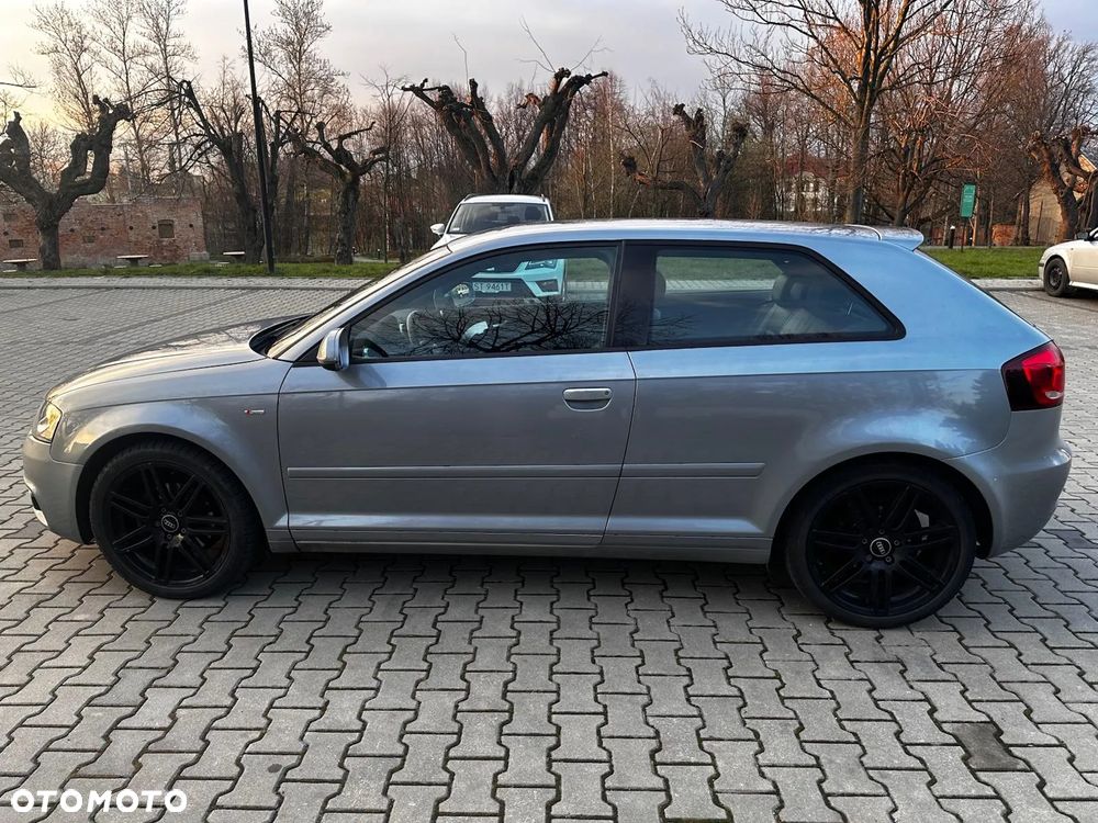 Audi A3 3-drzwiowe 2.0 TDI DPF S tronic Ambition - 4