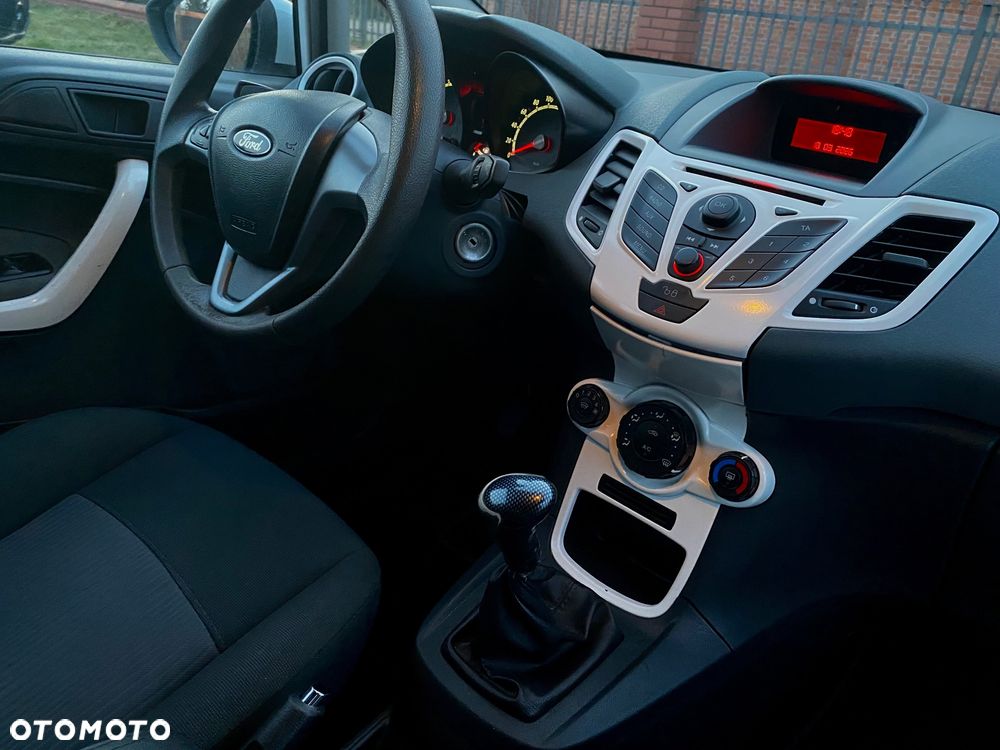 Ford Fiesta - 14
