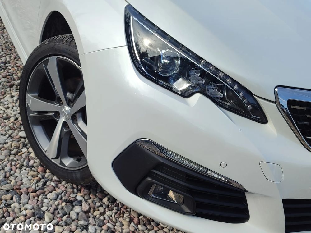 Peugeot 308 2017 photo 5