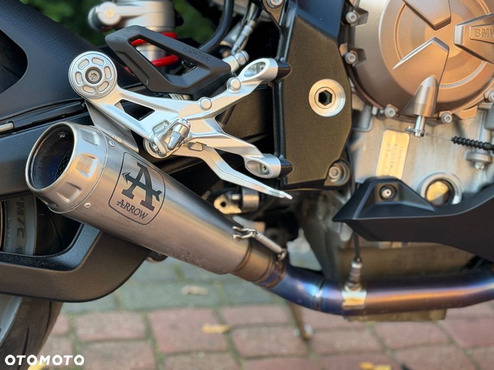 BMW S - 22
