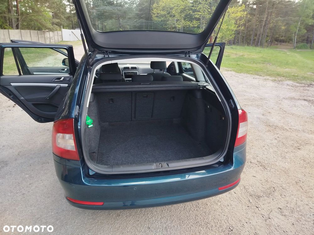 Skoda Octavia 1.6 TDI Ambiente - 10