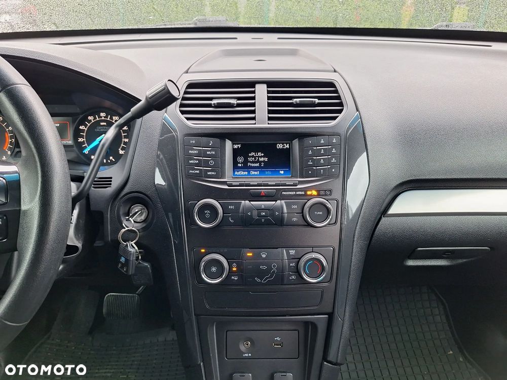 Ford Explorer - 14