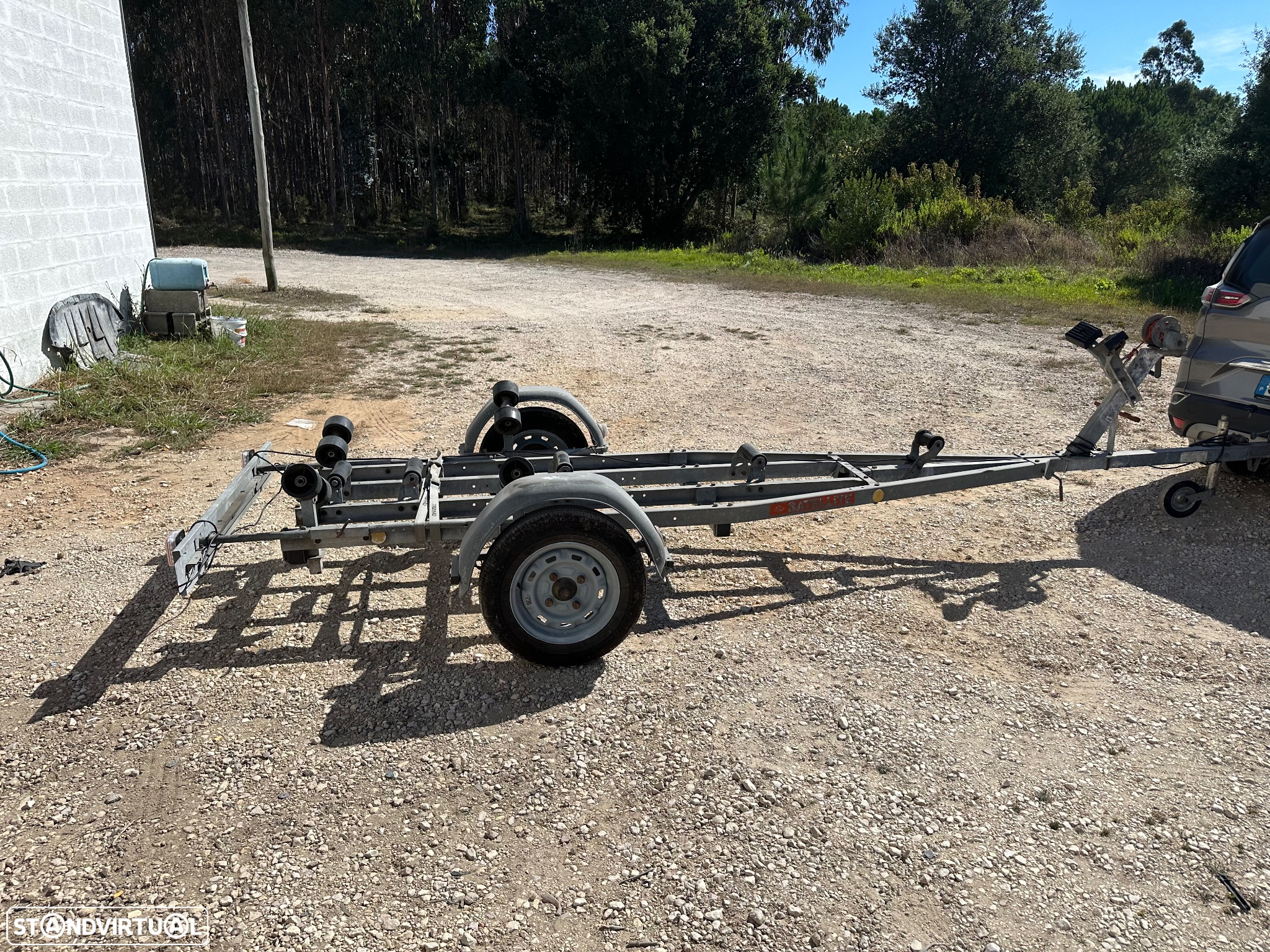 Bombard Explorer - 12