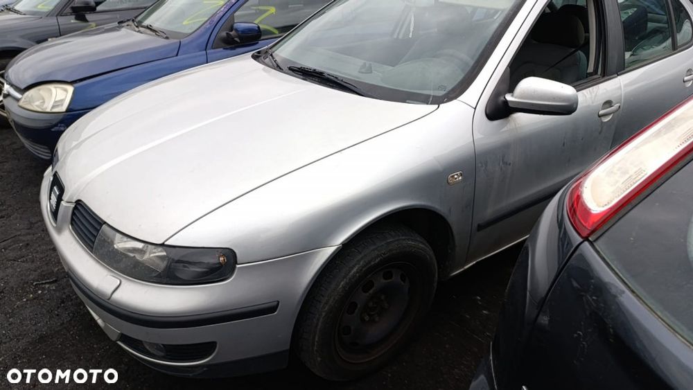 36007 Seat Leon I model od 99-06 2000 rok silnik 1.6 16V 105 km AZD skrzynia ERT lakier LS7N - 8