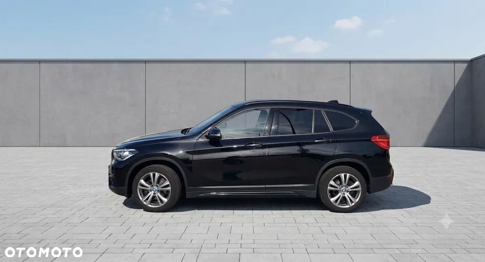 BMW X1 sDrive18d xLine - 2