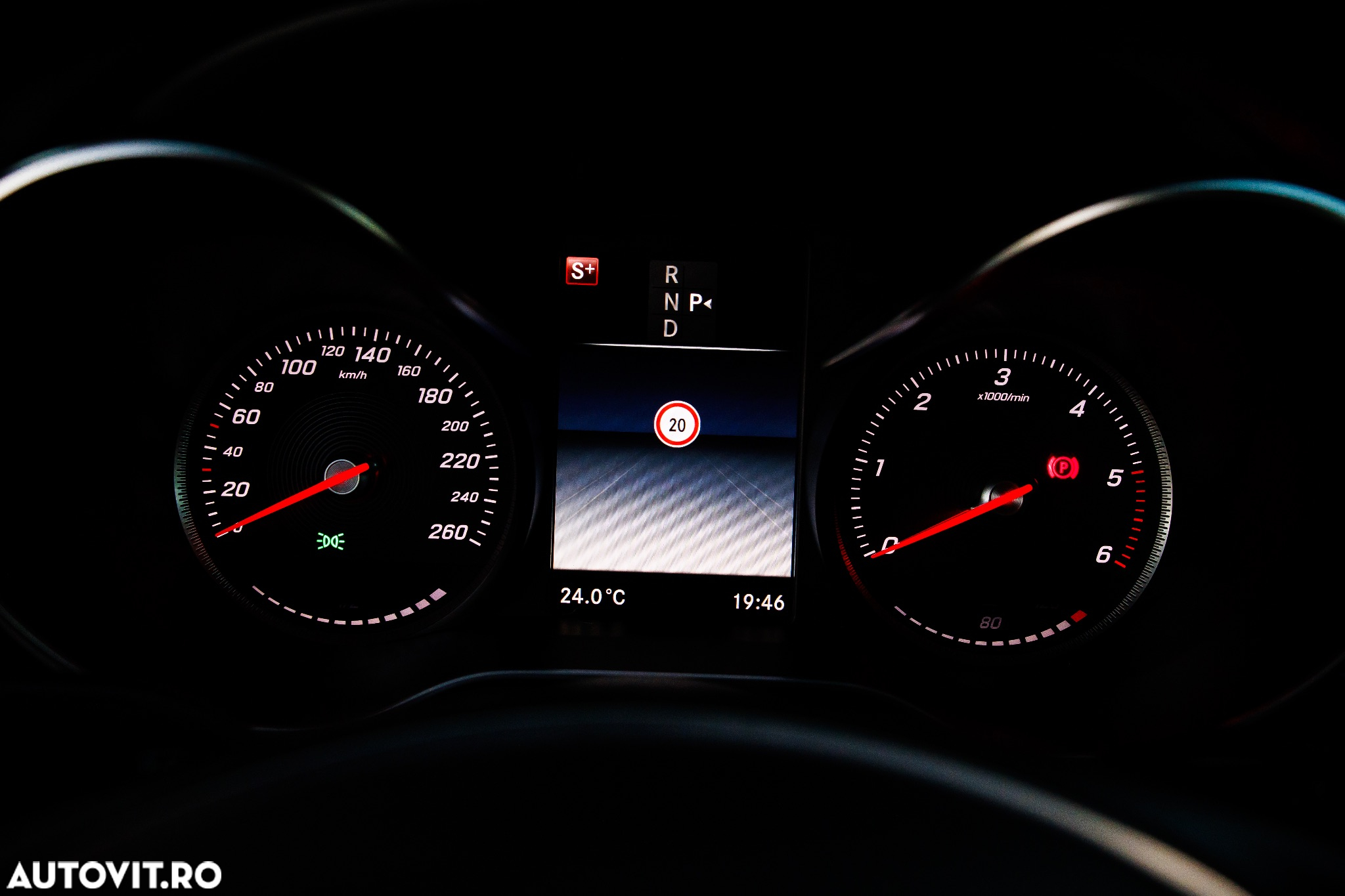 Mercedes-Benz C 220 (BlueTEC) d 7G-TRONIC Avantgarde - 13