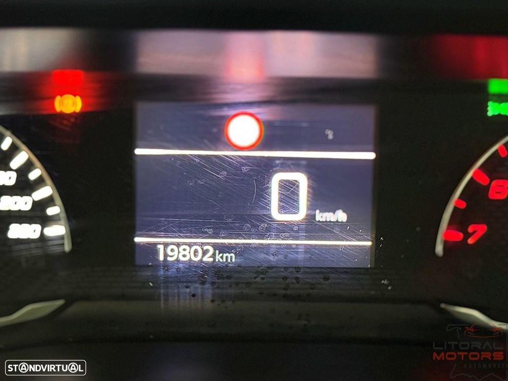 Peugeot 208 1.2 PureTech Active Pack - 26