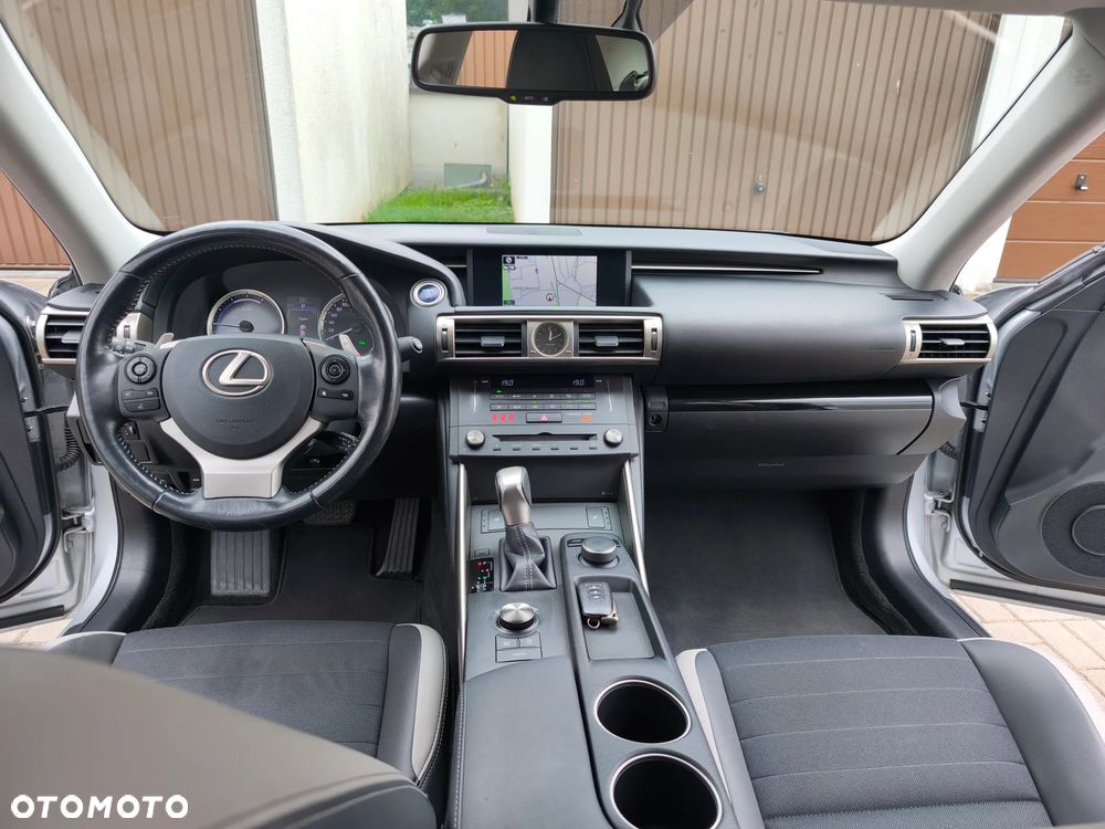 Lexus IS Sport Line - 22