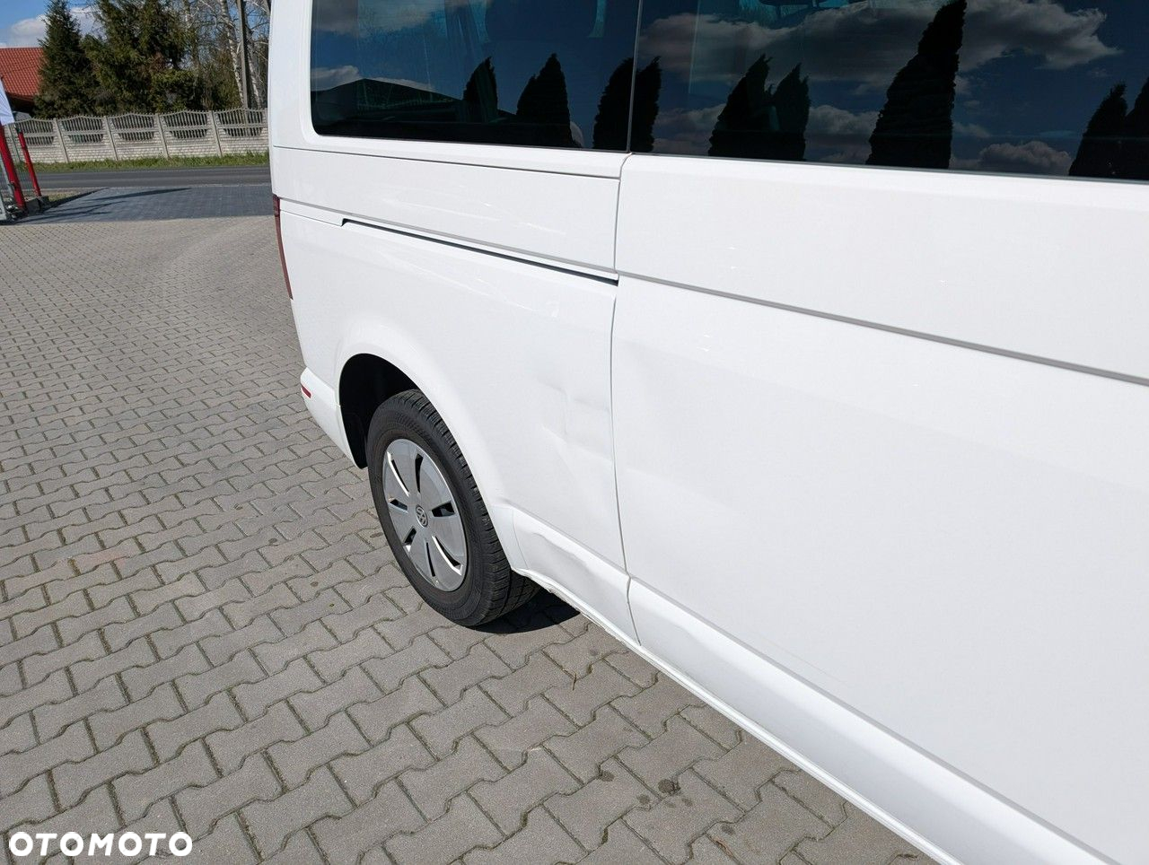 Volkswagen Caravelle - 8